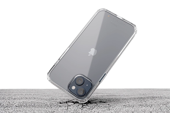 Apple iPhone 15 Plus in Handyhülle "Extreme Protect" fällt zu Boden und bleibt unversehrt